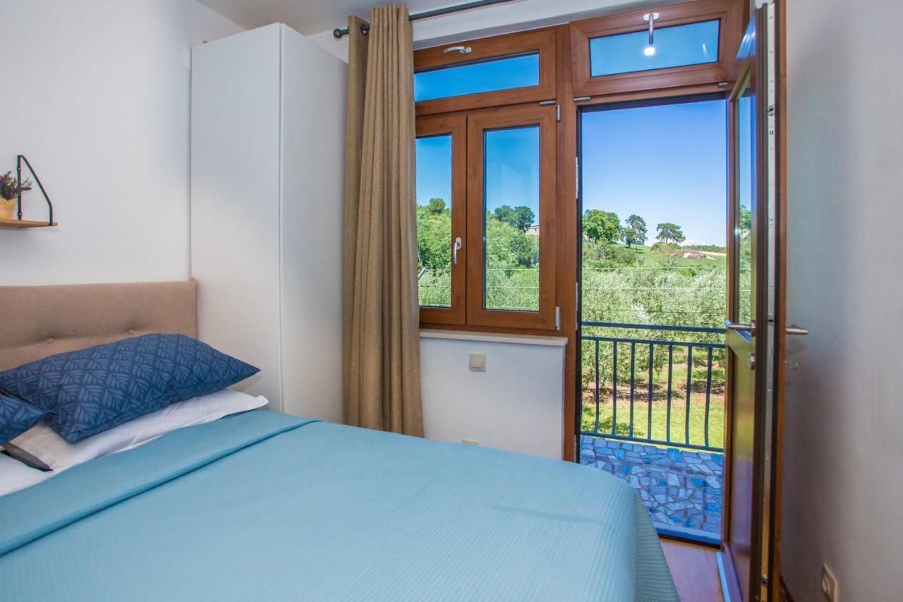 Apartment Rosse Poreč Exteriör bild